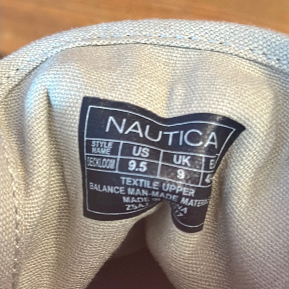 NWOT Men's Nautical Canvas Sneakers size 9 1/2. - Picture 7 of 10